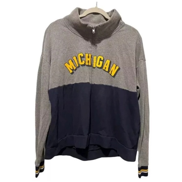 Pink Victoria Secret Woman’s Half Zip Pullover Michigan Sweater Top Size Large - Picture 1 of 3